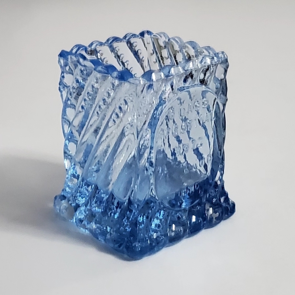 1972 St. Clair Glass Light Blue Art Glass Festival Souvenir Toothpick Holder - Picture 6 of 13